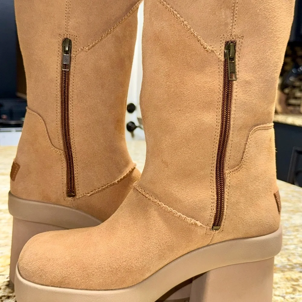 UGG new heights platform extra tall boots in Chestnut - Picture 7 of 12